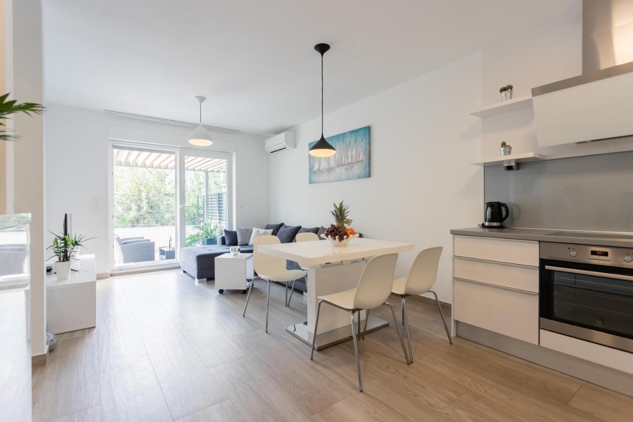 New Modern Apartment "Marjan" Podstrana Eksteriør billede